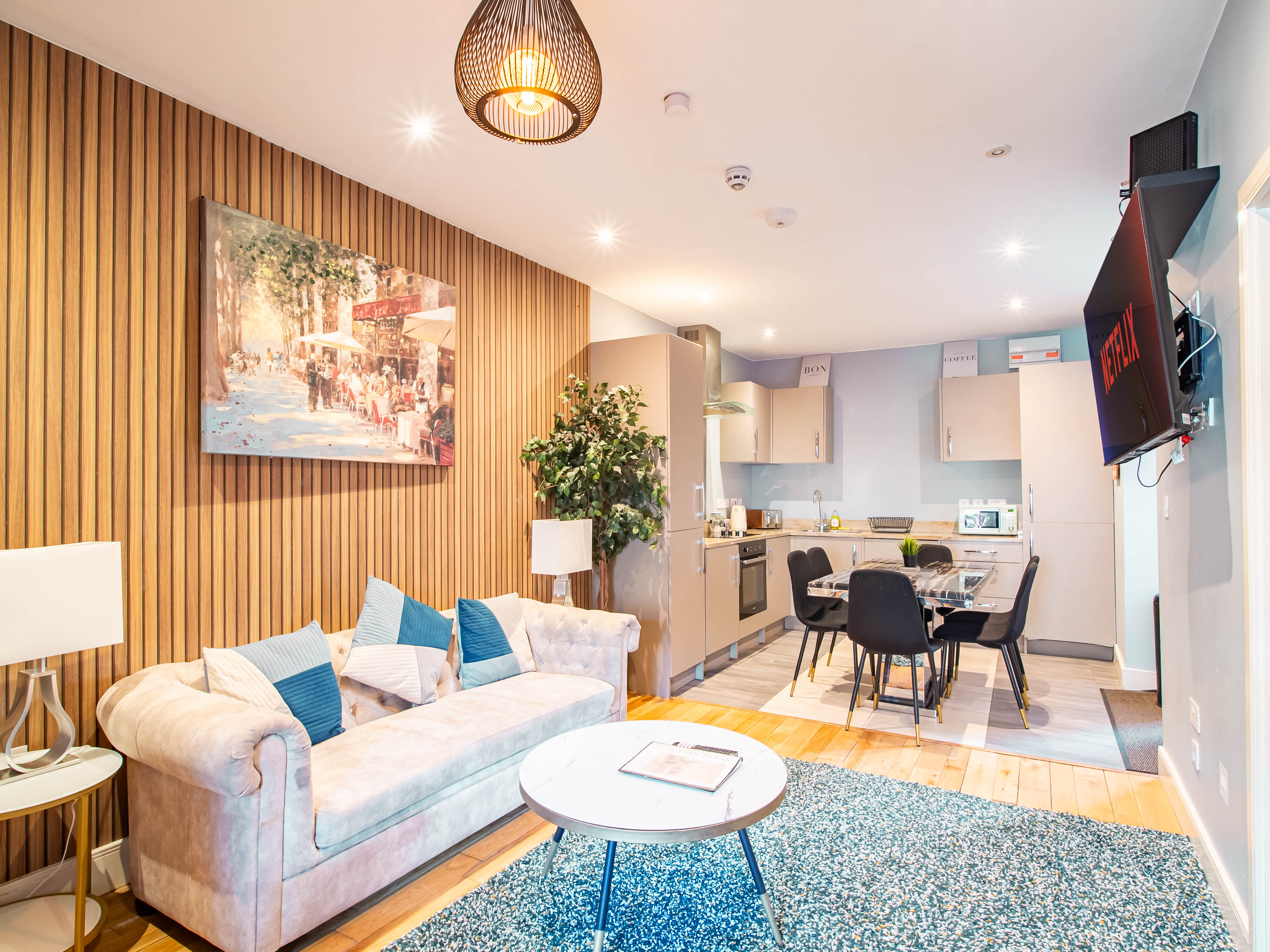 Why Business Travellers Choose Avo Apartments for Long or Short Stays